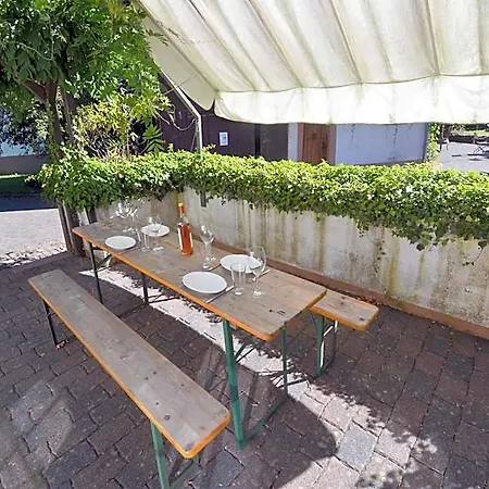 Flat In Meisberg With In-house Catering Otel Meisburg