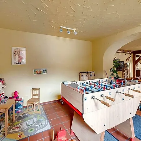 Flat In Meisberg With In-house Catering Otel